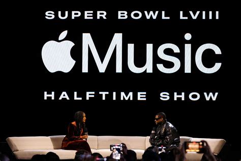 How long does it take to set up the Super Bowl Halftime Show set?