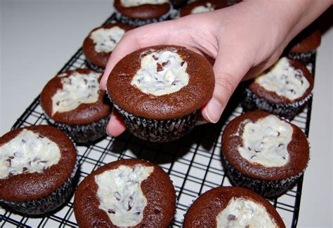 Chocolate Cream Cheese Muffins | Cooking Mamas