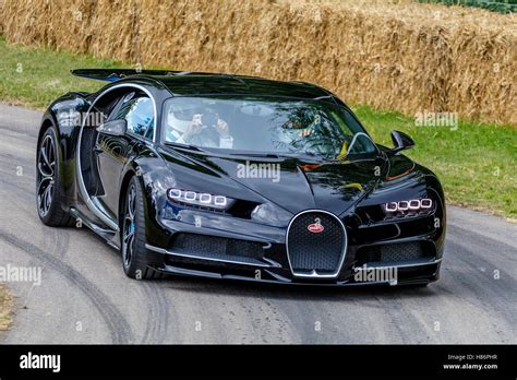 Bugatti chiron hi-res stock photography and images - Alamy