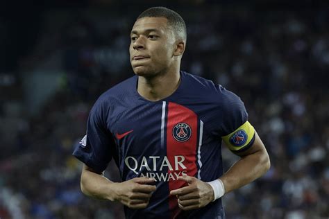 El PSG mantiene la presión sobre Mbappé: O renueva o traspaso