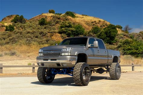 New Chevy Lifted Trucks