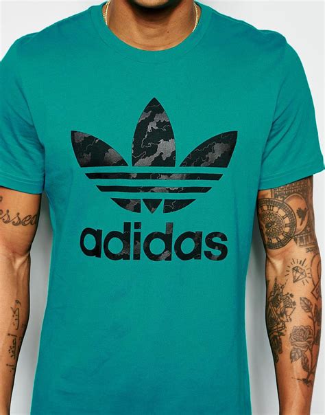 Adidas originals T-shirt With Trefoil Logo Aj6910 - Green in Green for ...