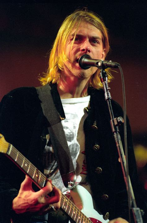 Kurt Cobain | Nirvana Wiki | Fandom