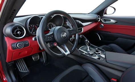 2018 Alfa Romeo Giulia Red Interior | Cabinets Matttroy