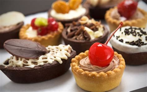 Assorted pastries HD wallpaper | Wallpaper Flare