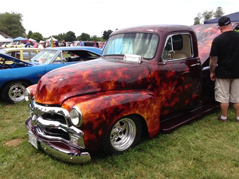 Beautiful paint job | Classic cars trucks, Kustom paint, 54 chevy truck