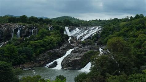 Top 8 Waterfalls in Bangalore for a Rejuvenating Weekend Getaway