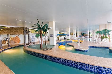 indoor-lazy-river-caribbean-resort-myrtle-beach