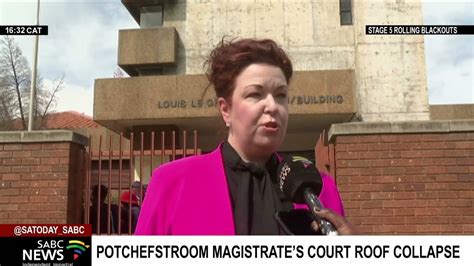 Potchefstroom Magistrate's Court roof collapses - YouTube