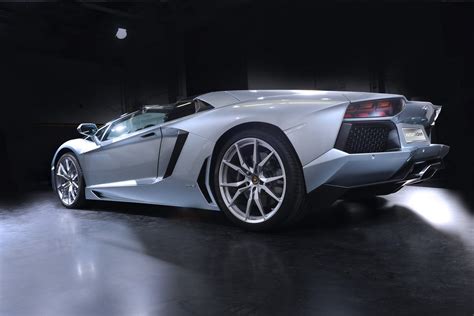 2013 Lamborghini Aventador LP700-4 Roadster Revealed - autoevolution