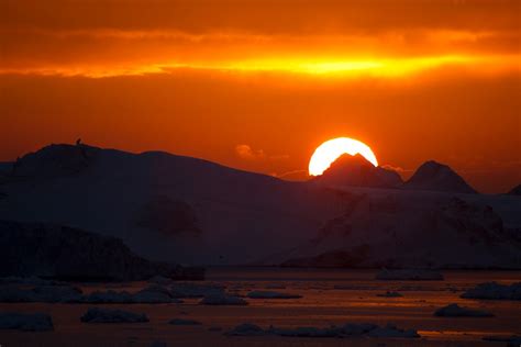 Ilulissat Icefjord at sunset. Greenland. | Ilulissat Icefjor… | Flickr