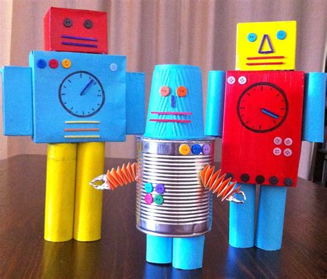 16 robots que puedes hacer en casa con tus hijos | Recycled robot, Diy ...