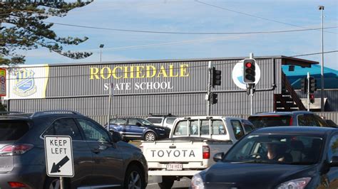 Rochedale Rd | Rochedale State School mum begs for infrastructure fix ...