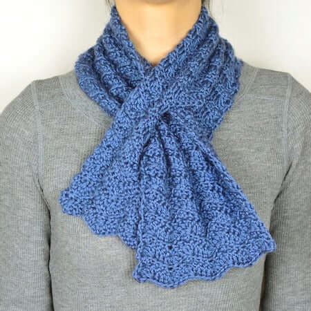 25 Keyhole Scarf Crochet Patterns - Crochet News