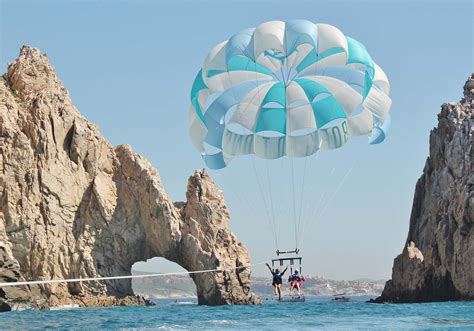 Parasailing in Cabo San Lucas - What To Do In Los Cabos