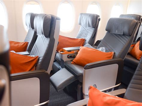 Singapore Airlines' Premium Economy Makes a 16-Hour Flight Seem Reasonable