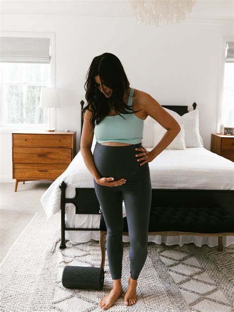 Roundup of the 6 BEST maternity leggings! - Mint Arrow