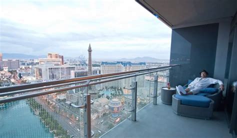 14 Las Vegas Hotels with Balconies (Hotel Rooms On or Near Strip ...