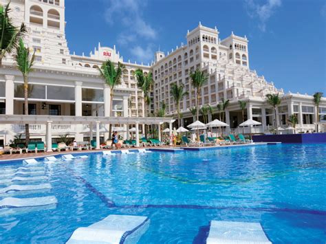 Hotel Riu Palace Pacifico ***** – RIU Hotels