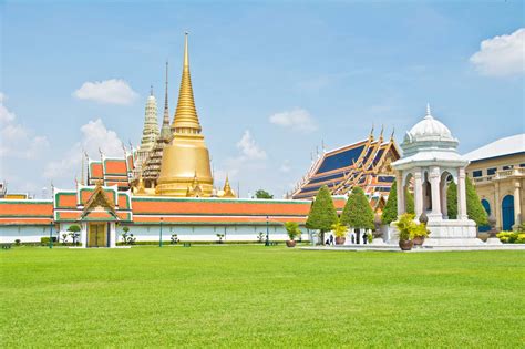 Best temples in Thailand and basic etiquette to follow - My Simple Sojourn