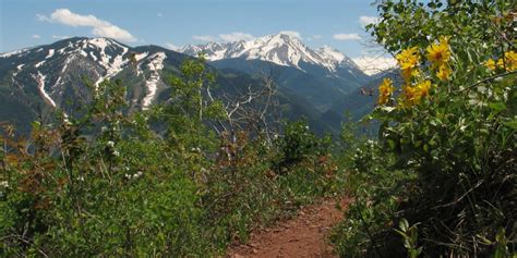 7 Amazing Hikes Around Aspen, Colorado