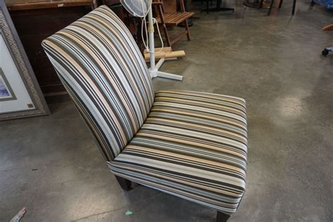 STRIPED ACCENT CHAIR