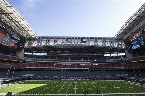 NRG Stadium roof open for Texans-Patriots - HoustonChronicle.com