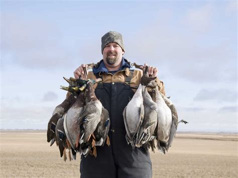 Top 5 Best Duck Hunting Waders for the 2021 Waterfowl Season - Catch ...