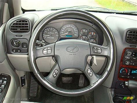 2002 Oldsmobile Bravada - Information and photos - MOMENTcar