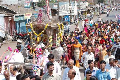 Mahavir Jayanti Festival- Jain Festivals - family holiday.net/guide to ...