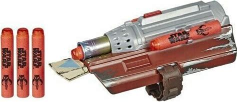 NERF Star Wars The Mandalorian Rocket Gauntlet Dart Launching Toy ...