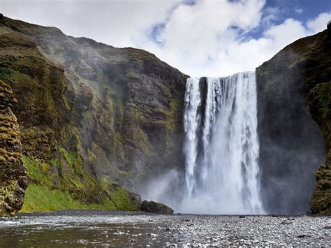 Skógafoss Waterfall, Iceland