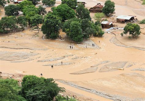 Mozambique works to contain cholera outbreak amid flooding after ...