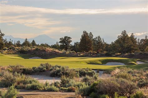 VIDEO: What It's Like to Visit Pronghorn Golf Resort