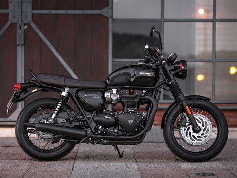 2016 Triumph Bonneville T120 Black - First Ride Review | Rider Magazine