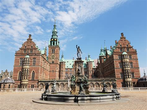 The impressive Frederiksborg Castle - Denmark [OC] [4032x3024] : r ...