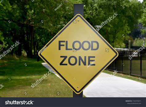 Flood Zone Warning Sign Park Stock Photo 1742376911 | Shutterstock