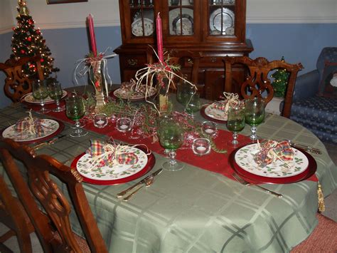 Christmas Eve dinner table | Christmas eve dinner, Holiday traditions ...