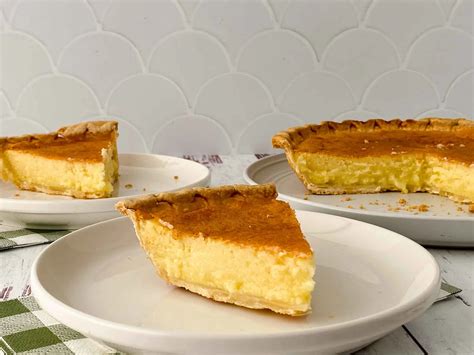 Delicious Cracker Barrel Buttermilk Pie