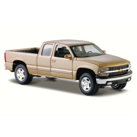 Chevrolet Silverado Pickup Truck, Gold - Maisto 31941 - 1/27 Scale ...