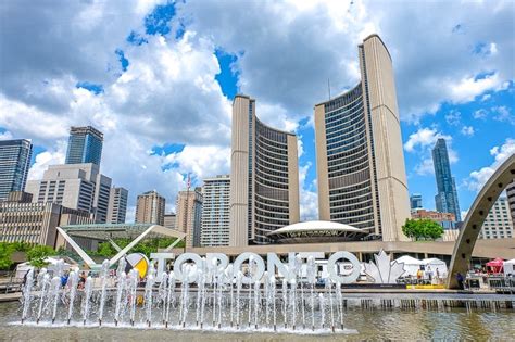 27 Toronto Tourist Attractions That You Shouldn't Miss | Ontario Away