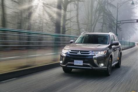 Mitsubishi Outlander PHEV Specs: Closer Look by the Numbers