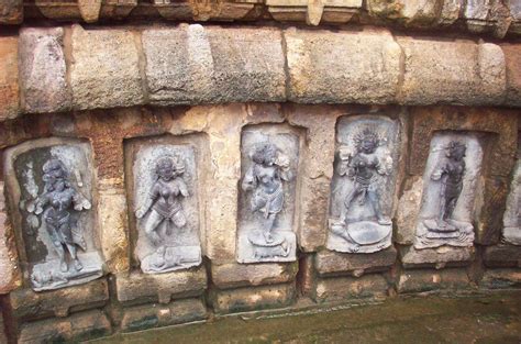 Journey is Life: Orissa - 64 Yogini temple, Hirapur