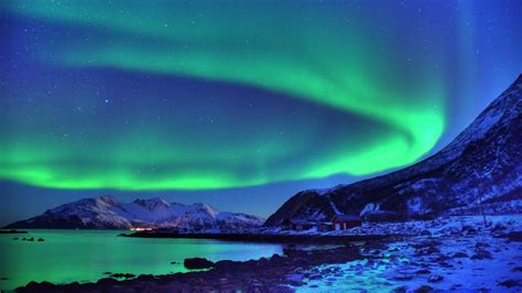 Aurora Borealis by pascalbrax