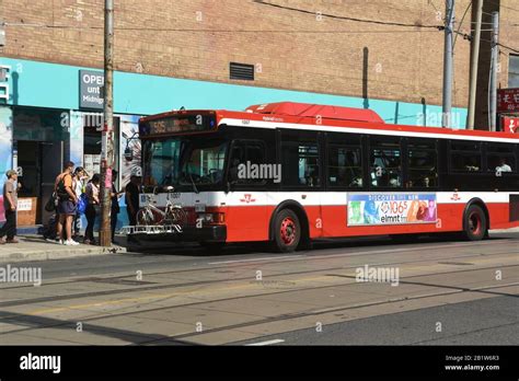 Bus stop Toronto, Canada Stock Photo - Alamy