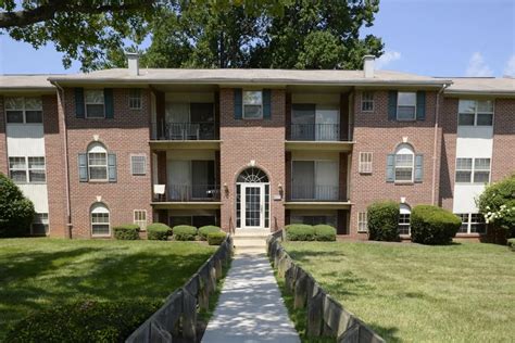 Woodridge Apartments - Randallstown, MD 21133