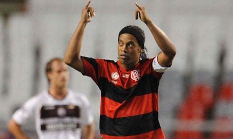 Ronaldinho Included a 'Nightclub Clause" in the Flamengo Contract Where ...