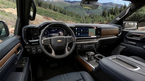 2022 Chevy Silverado: Vastly Improved Interior, New ZR2 Off-Road Model ...