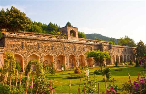 Pari Mahal, Srinagar (Kashmir)| Timings, History, Images