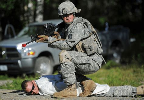 Army Military Police (MOS 31B): 2022 Career Details